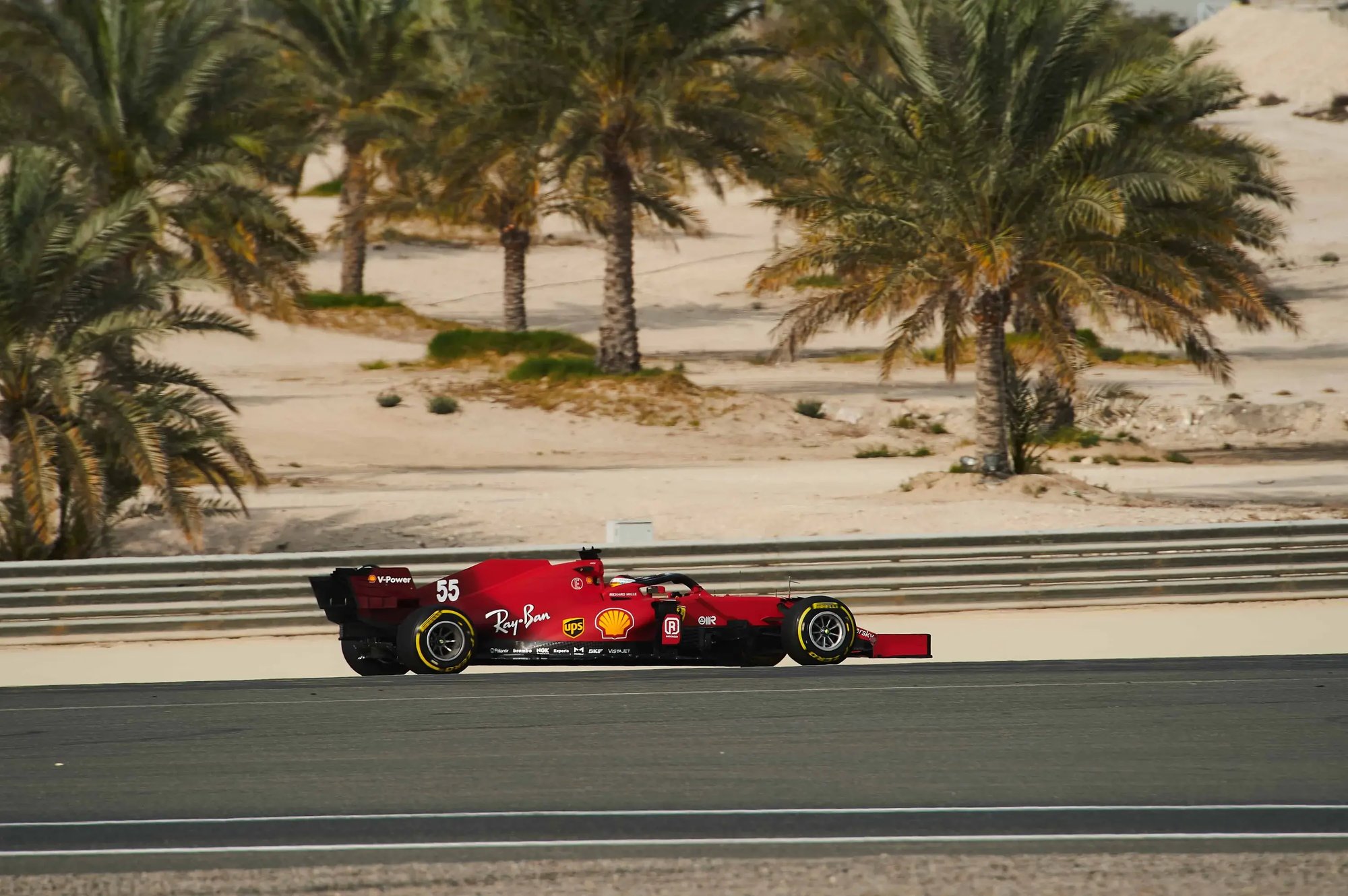 Scuderia Ferrari 2021 - Bahrain Filming Day-min